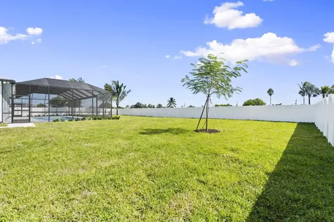 5761 Nw Cone Street Port Saint Lucie FL 34986
