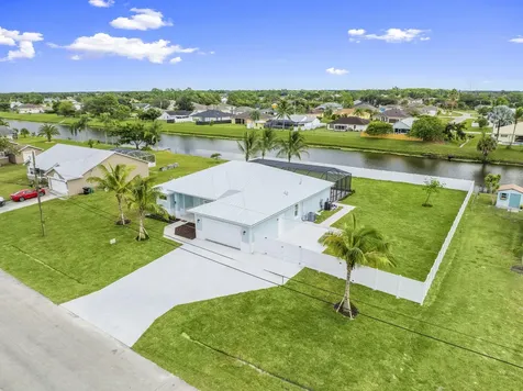 5761 Nw Cone Street Port Saint Lucie FL 34986