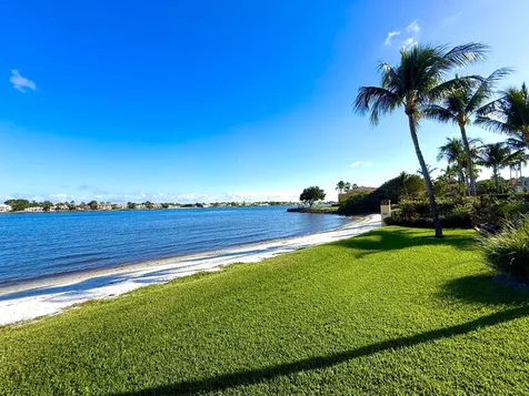133 Las Brisas Circle Hypoluxo FL 33462