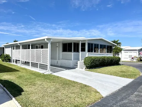 39012 Gayle Bay Boynton Beach FL 33436