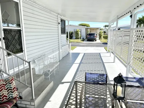 39012 Gayle Bay Boynton Beach FL 33436