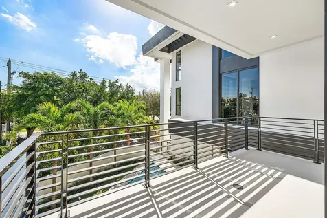 810 Andrews Avenue Delray Beach FL 33483