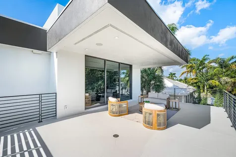 810 Andrews Avenue Delray Beach FL 33483
