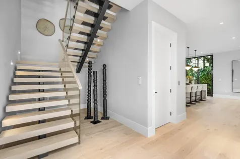 810 Andrews Avenue Delray Beach FL 33483
