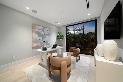 810 Andrews Avenue Delray Beach FL 33483