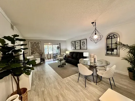5640 Sw 3rd Place Margate FL 33068