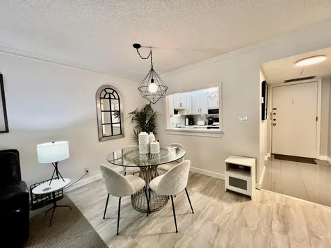5640 Sw 3rd Place Margate FL 33068