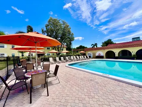 5640 Sw 3rd Place Margate FL 33068