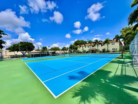 5640 Sw 3rd Place Margate FL 33068