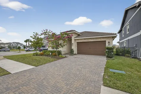1411 Thistle Place Loxahatchee FL 33470