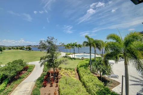 1411 Thistle Place Loxahatchee FL 33470