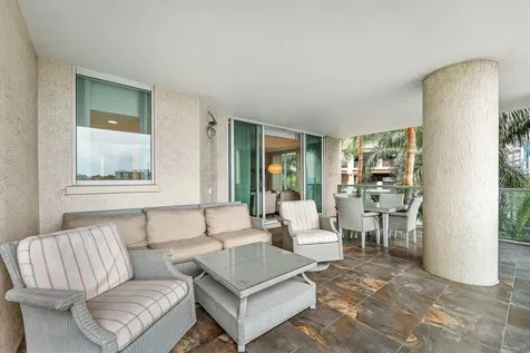 411 N New River Drive Fort Lauderdale FL 33301