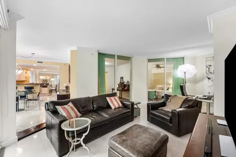 411 N New River Drive Fort Lauderdale FL 33301