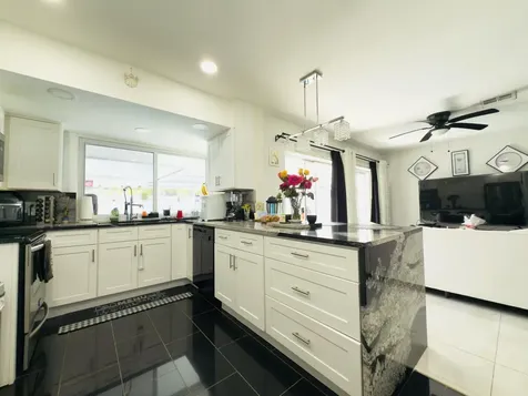 230 Ne 25th Street Pompano Beach FL 33064