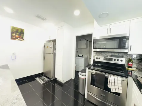 230 Ne 25th Street Pompano Beach FL 33064