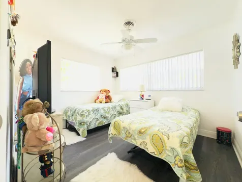 230 Ne 25th Street Pompano Beach FL 33064