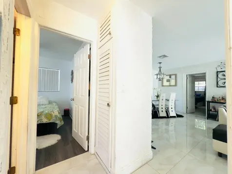 230 Ne 25th Street Pompano Beach FL 33064