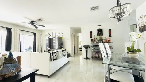 230 Ne 25th Street Pompano Beach FL 33064