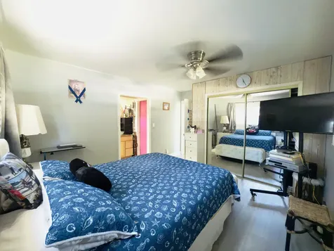 230 Ne 25th Street Pompano Beach FL 33064