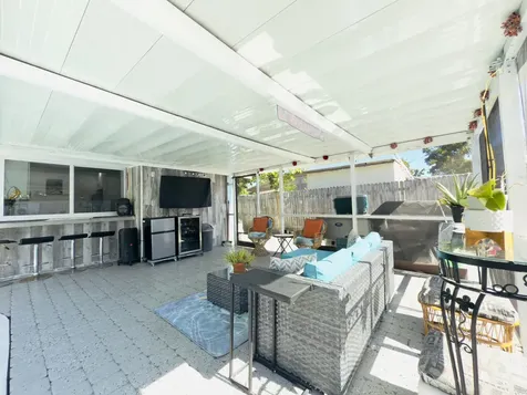 230 Ne 25th Street Pompano Beach FL 33064