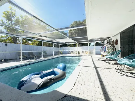 230 Ne 25th Street Pompano Beach FL 33064