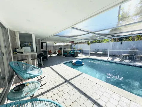 230 Ne 25th Street Pompano Beach FL 33064