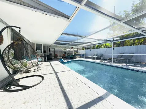 230 Ne 25th Street Pompano Beach FL 33064