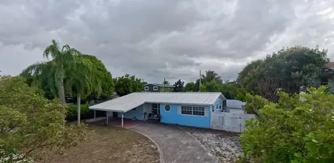 230 Ne 25th Street Pompano Beach FL 33064