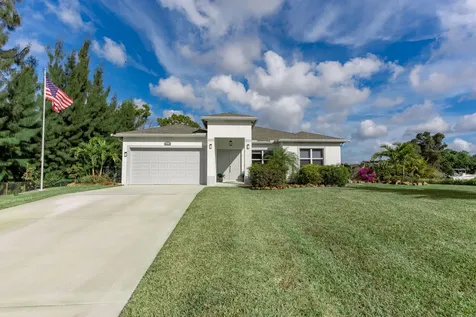 13215 69th Street The Acreage FL 33412