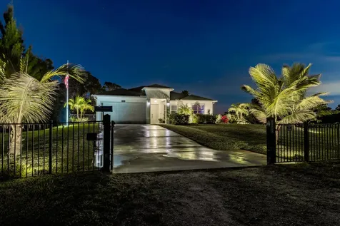 13215 69th Street The Acreage FL 33412