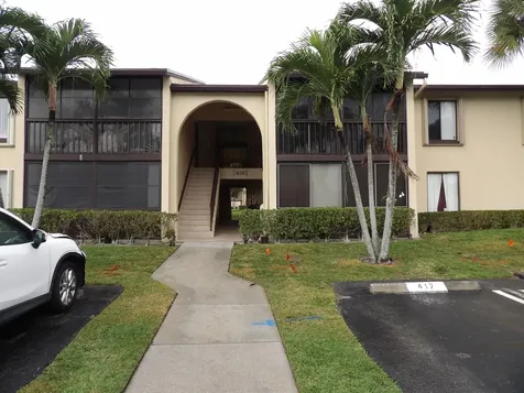 618 Sea Pine Way Greenacres FL 33415