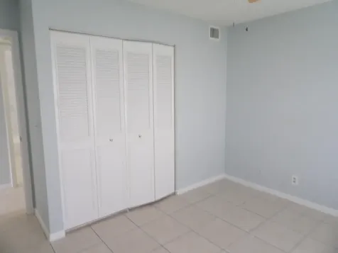 618 Sea Pine Way Greenacres FL 33415