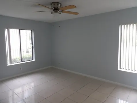 618 Sea Pine Way Greenacres FL 33415