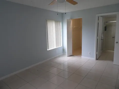 618 Sea Pine Way Greenacres FL 33415