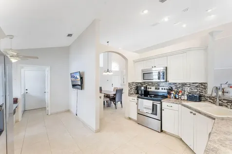 6077 Slice Court Boynton Beach FL 33437