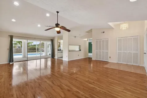 2450 Se Perugia Street Port Saint Lucie FL 34952