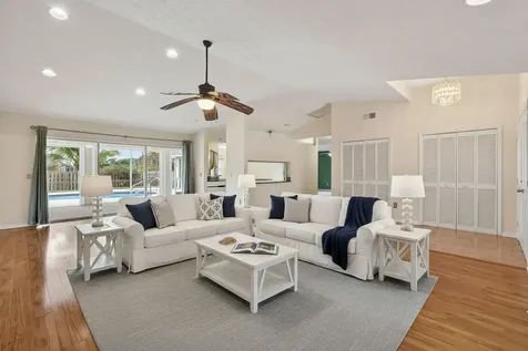 2450 Se Perugia Street Port Saint Lucie FL 34952