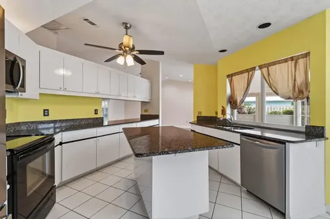 2450 Se Perugia Street Port Saint Lucie FL 34952
