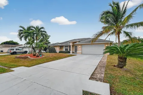 2450 Se Perugia Street Port Saint Lucie FL 34952