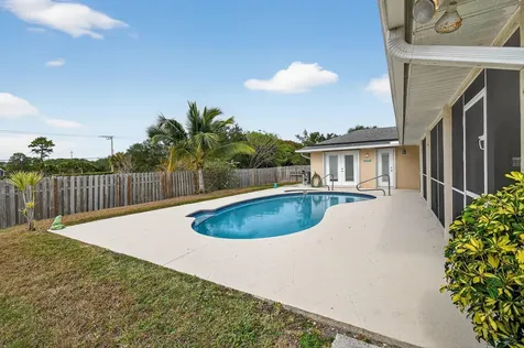 2450 Se Perugia Street Port Saint Lucie FL 34952