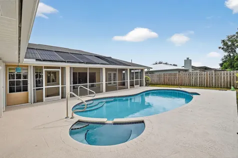 2450 Se Perugia Street Port Saint Lucie FL 34952