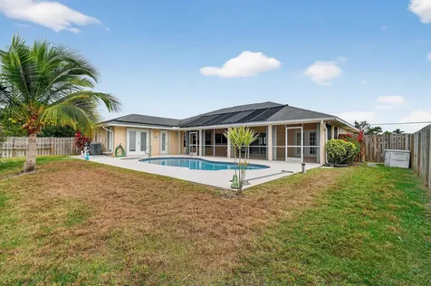 2450 Se Perugia Street Port Saint Lucie FL 34952