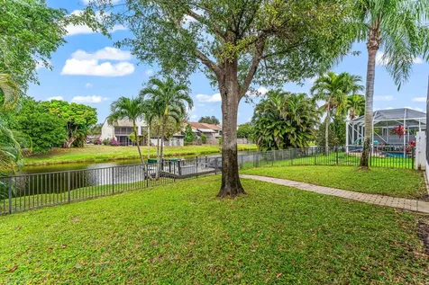 12119 Sunset Point Circle Wellington FL 33414