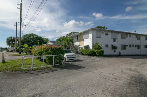 4056 Lake Osborne Drive Lake Worth Beach FL 33461
