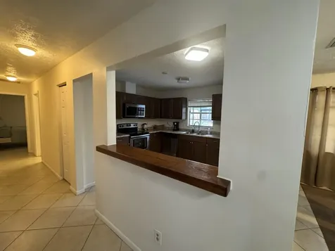 882 Se Walters Terrace Port Saint Lucie FL 34983
