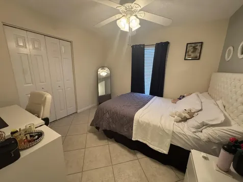 882 Se Walters Terrace Port Saint Lucie FL 34983