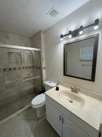 882 Se Walters Terrace Port Saint Lucie FL 34983