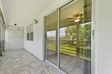 301 Farnham M Deerfield Beach FL 33442