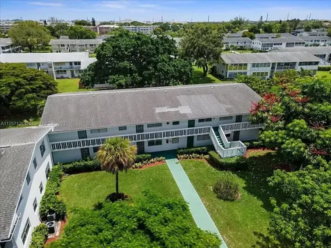 301 Farnham M Deerfield Beach FL 33442