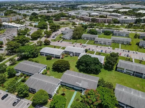 301 Farnham M Deerfield Beach FL 33442